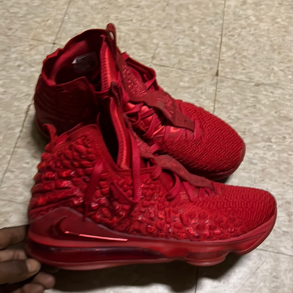 Nike Lebron james